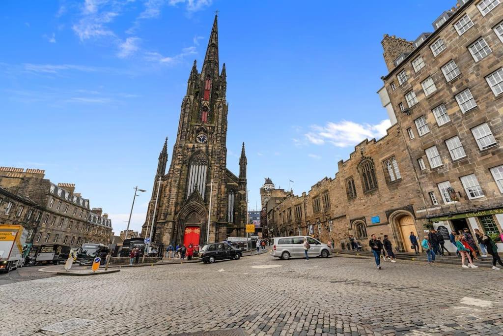 Boutique Modern Royal Mile Apartment Sleeps 4 エディンバラ エクステリア 写真