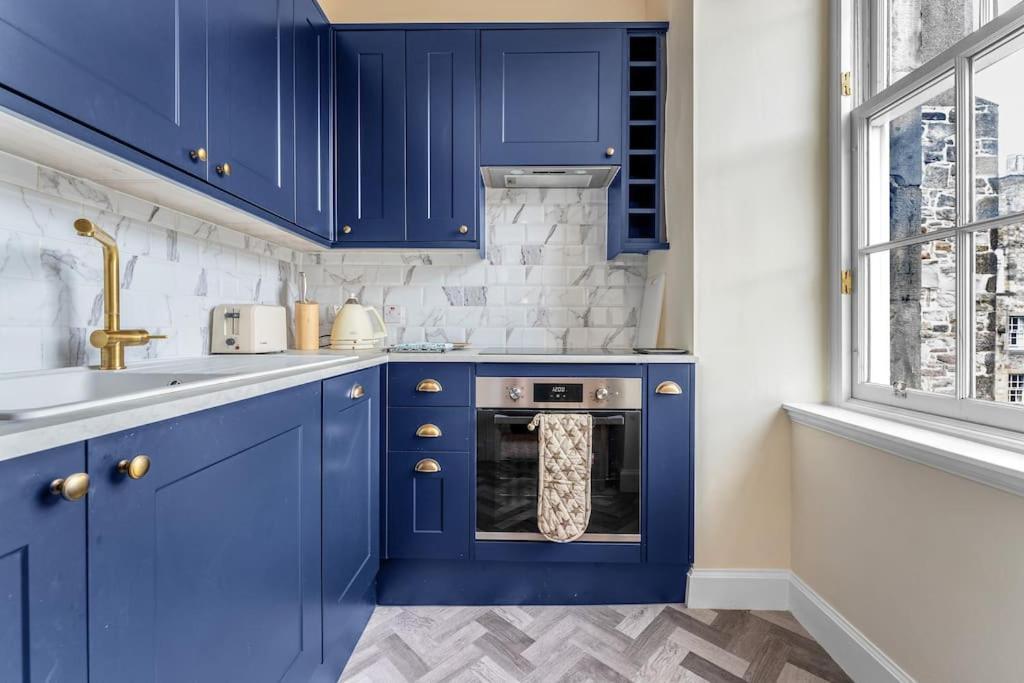 Boutique Modern Royal Mile Apartment Sleeps 4 エディンバラ エクステリア 写真