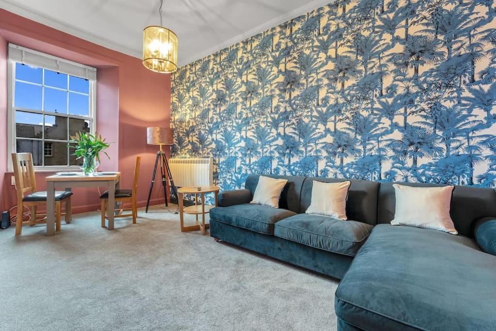 Boutique Modern Royal Mile Apartment Sleeps 4 エディンバラ エクステリア 写真