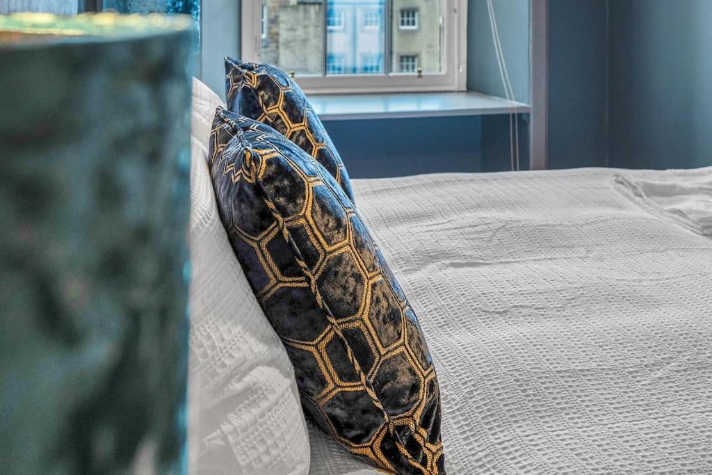 Boutique Modern Royal Mile Apartment Sleeps 4 エディンバラ エクステリア 写真